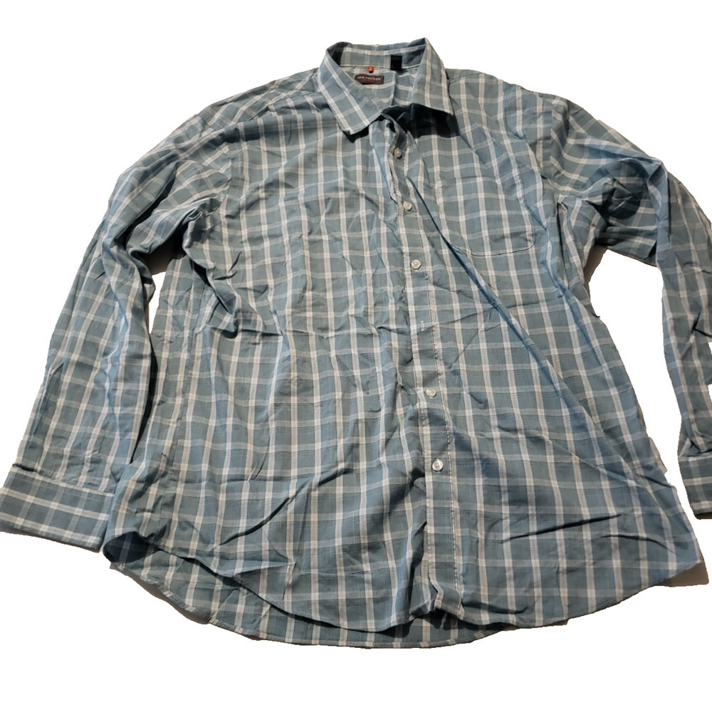 Van Heusen Long Sleeve XL Blue and White Checked Traveler Dress Shirt